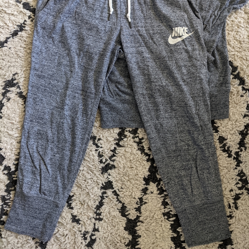 Nike Tracksuit Set - Picture 2 of 4